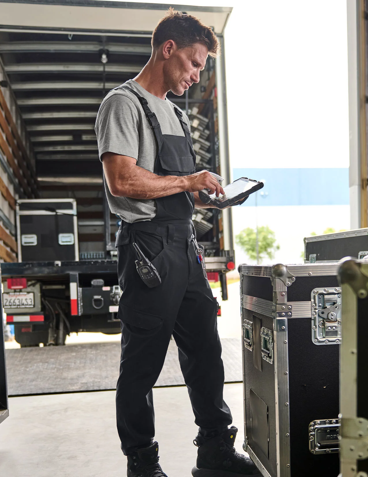 Stretch Ripstop Cargo Work Bib Overall e.s.t:aktik - Image 3